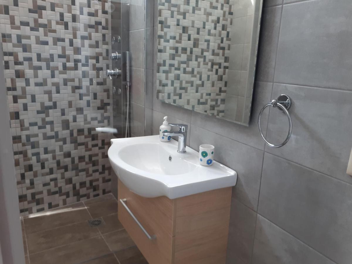 Blue View Apartment Batsi  Exterior photo